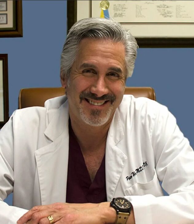 Médico reumatologista Rodrigo Pereira